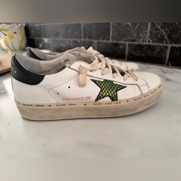 Golden Goose White Leather Hi Star Sneakers with Black Heel - Picture 5 of 7